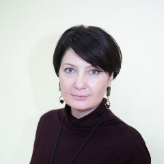 Стоянович Анна